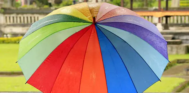 Nylon eignet sich gut für Regenschirme.